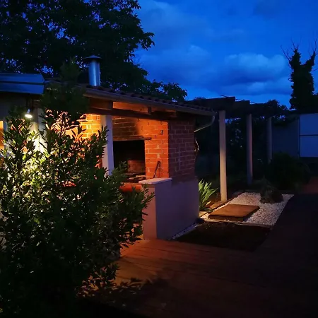 Ana's Garden Holiday Holiday home Pula